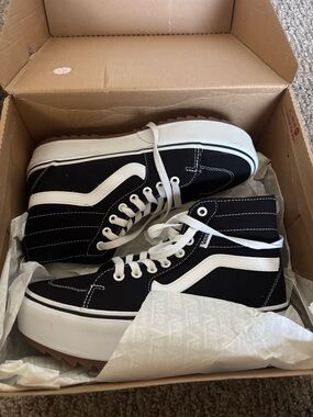 Vans Sk8-Hi Platform Sneakers - Black & White